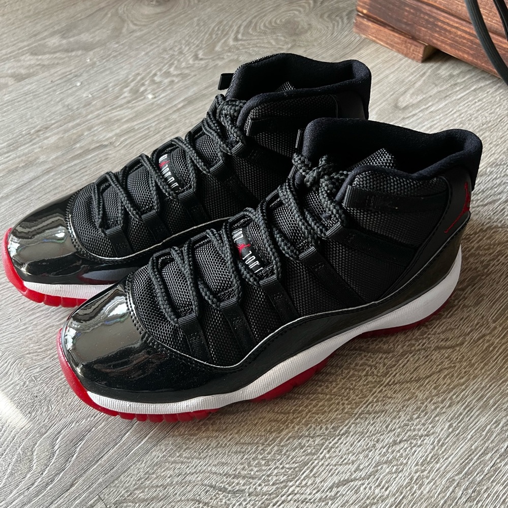 Air Jordan Bred 11s GS No Box